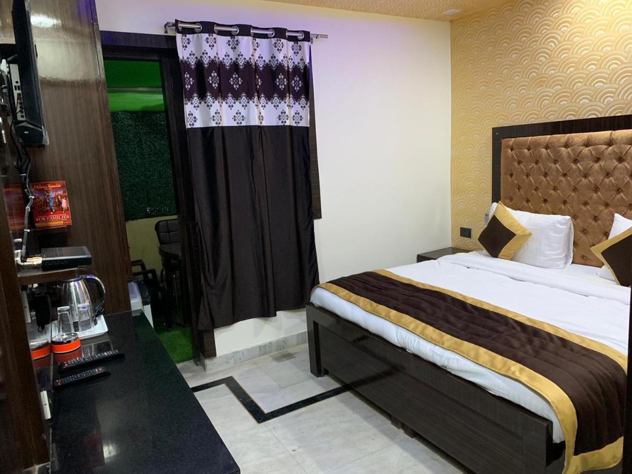 N.K. Residency Hotel New Delhi Exterior foto